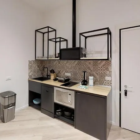 Triestevillas Cereria W/ Inner Court - Old Town Триест